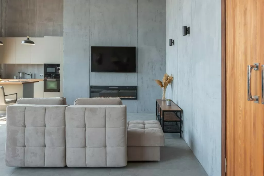 sala de televisão com decoração industrial